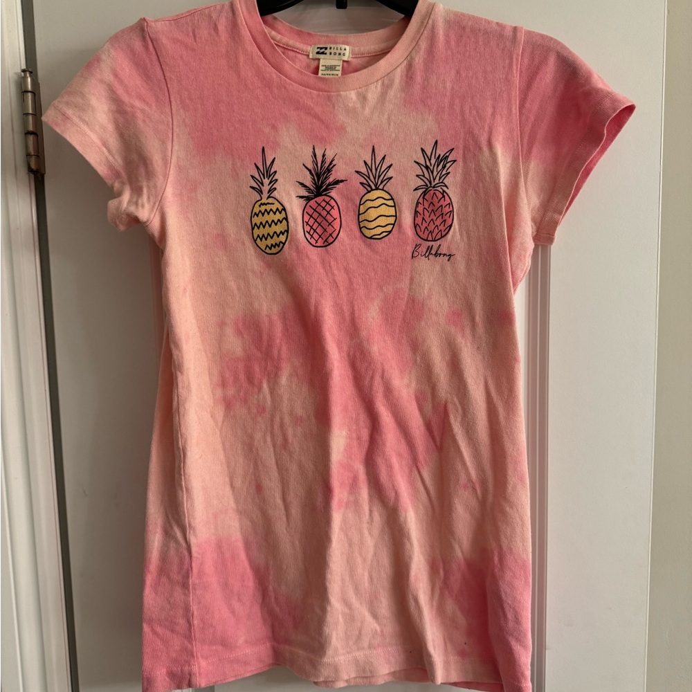 Billabong pineapple top, super cute and fun! Size XS, excellent condition.